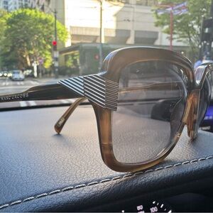 Chic Tortoiseshell Square Sunglasses